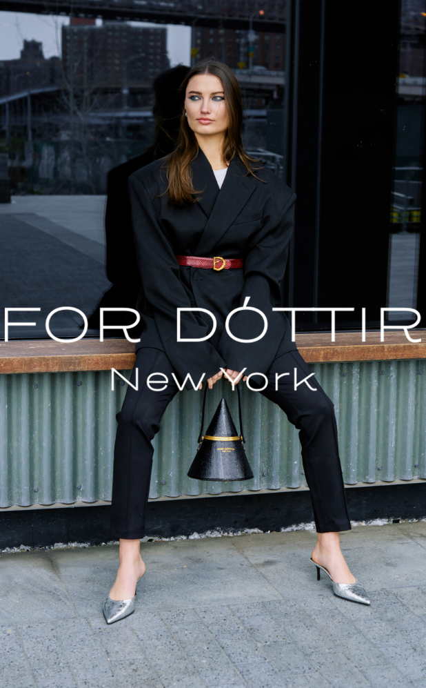 JUNO IN SHINY BLACK SALMON