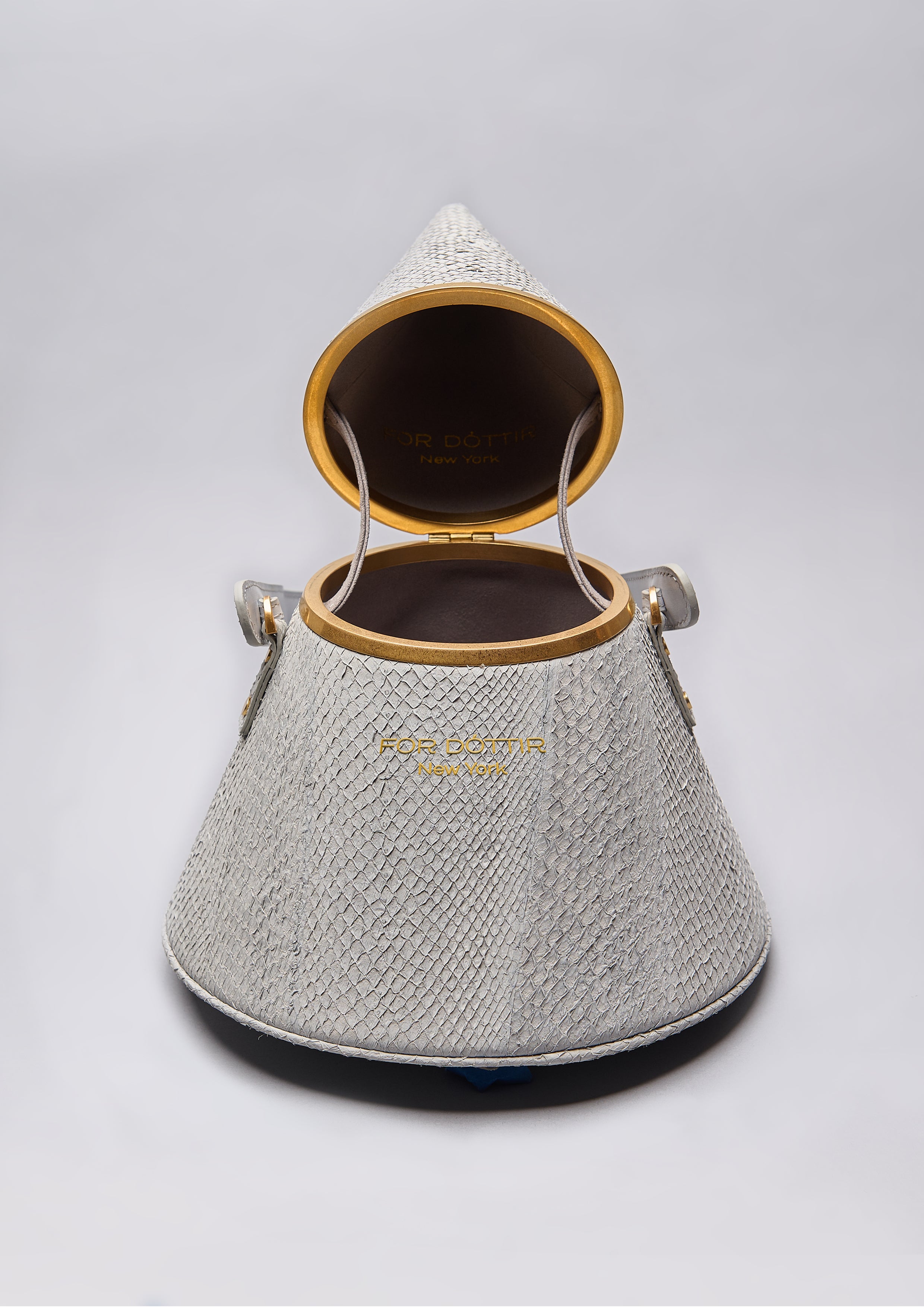 JUNO IN GLACIER SALMON